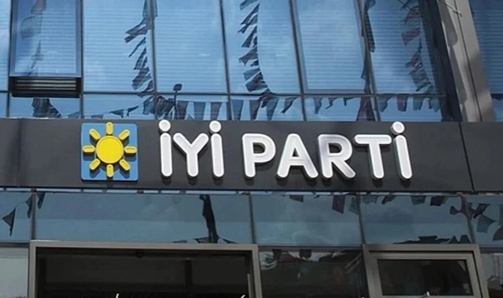 İYİ Partili isim görevinden istifa etti