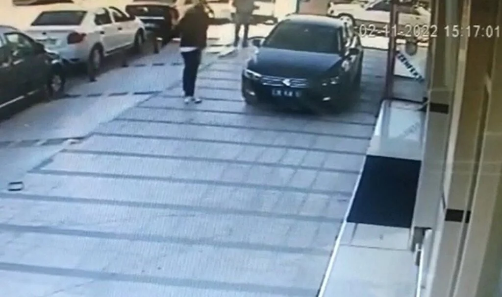 İzmir'de Taksiciler Odası'na silahlı saldırı