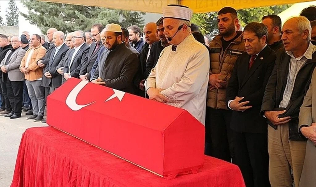 Karkamış'taki terör saldırısında hayatını kaybeden 5 yaşındaki Hasan Karataş, son yolculuğuna uğurlandı