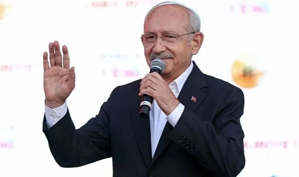 Kemal Kılıçdaroğlu'ndan Gençlere Çağrı: "Sakın 'Sandığa Gitmiyorum' Demeyin"