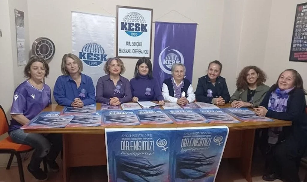 KESK Samsun Şubeler Platformu'nun kadın üyeleri:'Kadınlar  susmayacak'