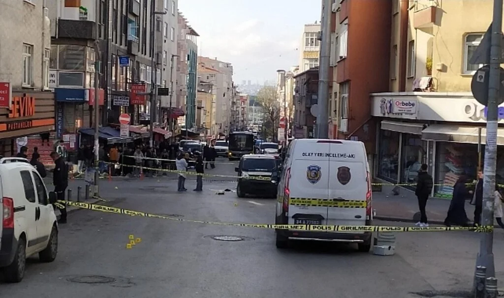 Küçükçekmece’de Kız Kaçırma Kavgası 3 Yaralı