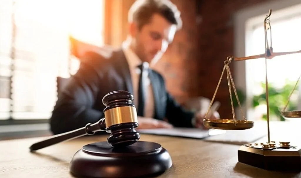 Küçükokka Hukuk Bürosu Yeni adresinde hizmetlerine devam ediyor