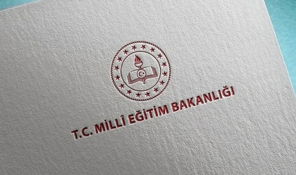 Liselerde "siber zorbalık" ve "akran zorbalığı" disiplin işlemleri arasına girdi
