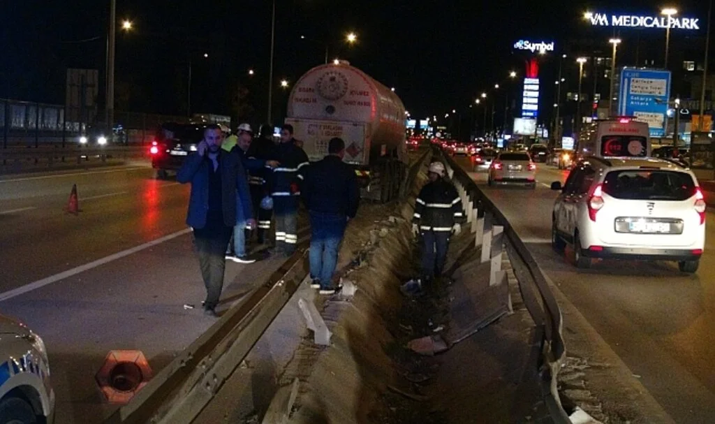 LPG yüklü tanker kaza yaptı, patlamaması faciayı önledi