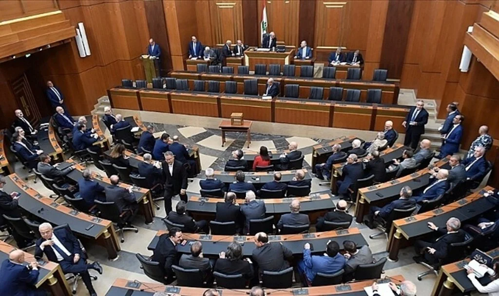 Lübnan'da cumhurbaşkanlığı koltuğu birkaç ay daha boş kalacak gibi görünüyor