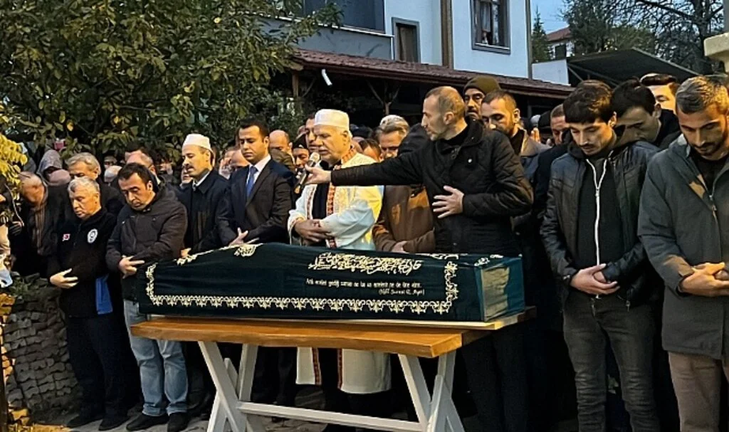 Mantardan zehirlenen çift birkaç saat arayla hayatını kaybetti