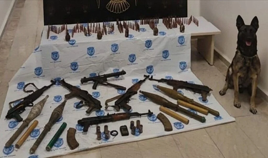 Mardin'de terör operasyonunda silah, mühimmat ve yaşam malzemeleri ele geçirildi