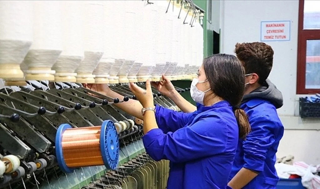 Meslek liselerinden ülke ekonomisine 1 milyar 650 milyon lirayı aşkın katkı sağlandı