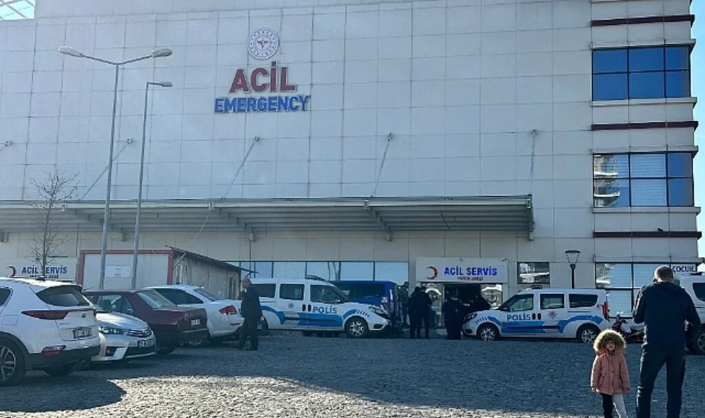 Misafirlerimize laf attınız diye komşularını silahla vurdu: 2 yaralı
