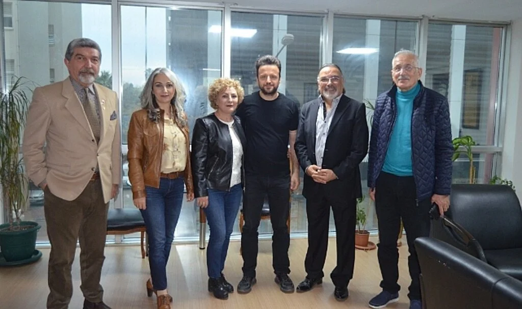 Mithat Paşa Mezunları Derneği'nin Başkanı Neşe Koçanalı:'İntihar vakaları yüreğimizi yakıyor'