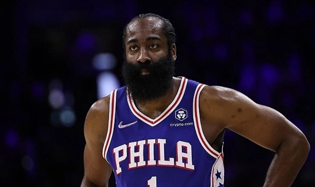 NBA'de James Harden, sakatlığı nedeniyle bir ay forma giyemeyecek