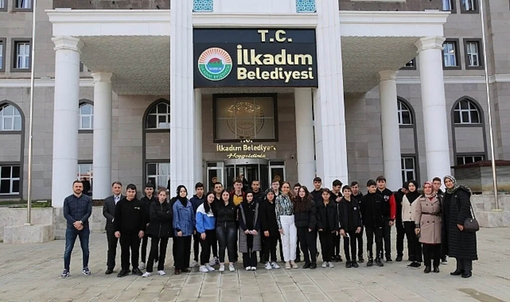 Öğrencilerden İlkadım Belediyesine Ziyaret 