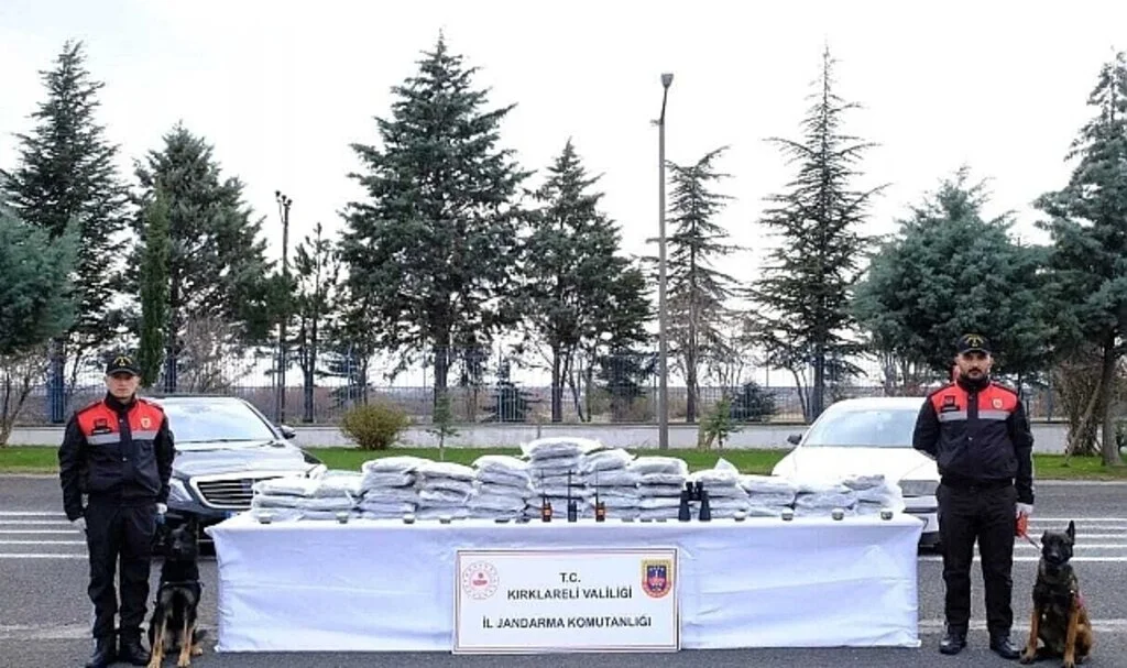 Piyasa değeri 10 milyon 640 bin liralık uyuşturucu madde ele geçirildi