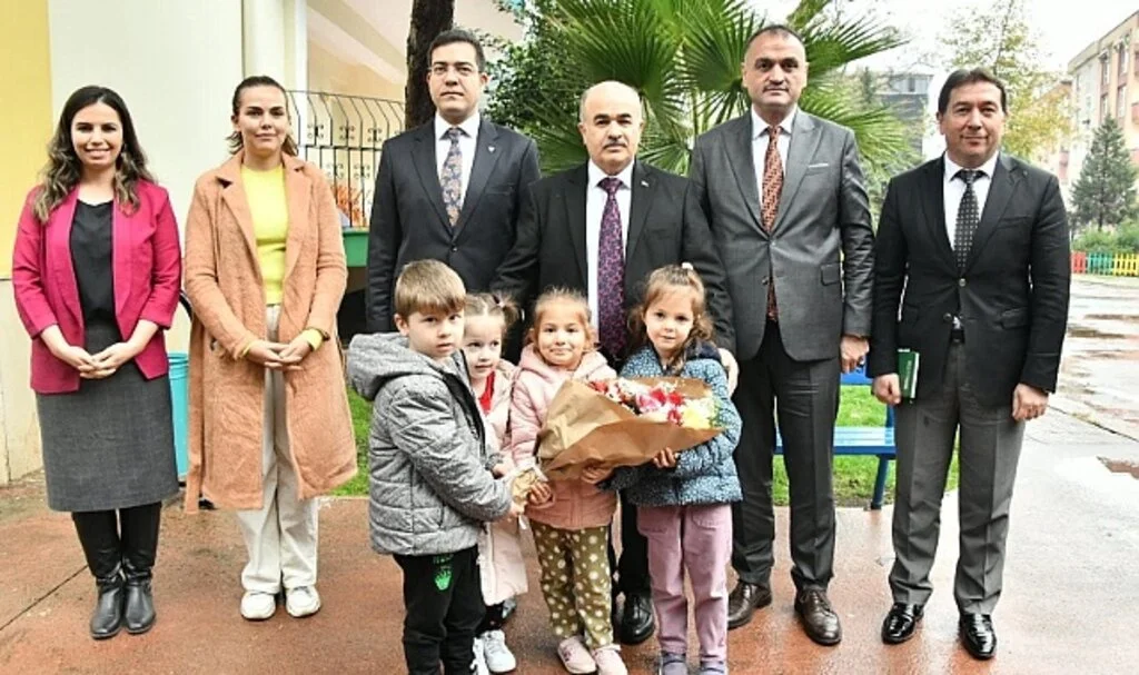 Salıpazarı'nda ortak sorun 'yol, su, elektrik'