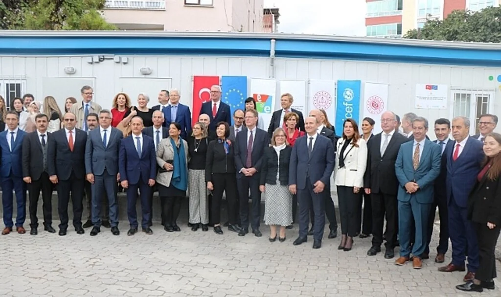  Samsun’da AB destekli prefabrik okul öncesi sınıflar, büyükelçilerin katılımıyla açıldı