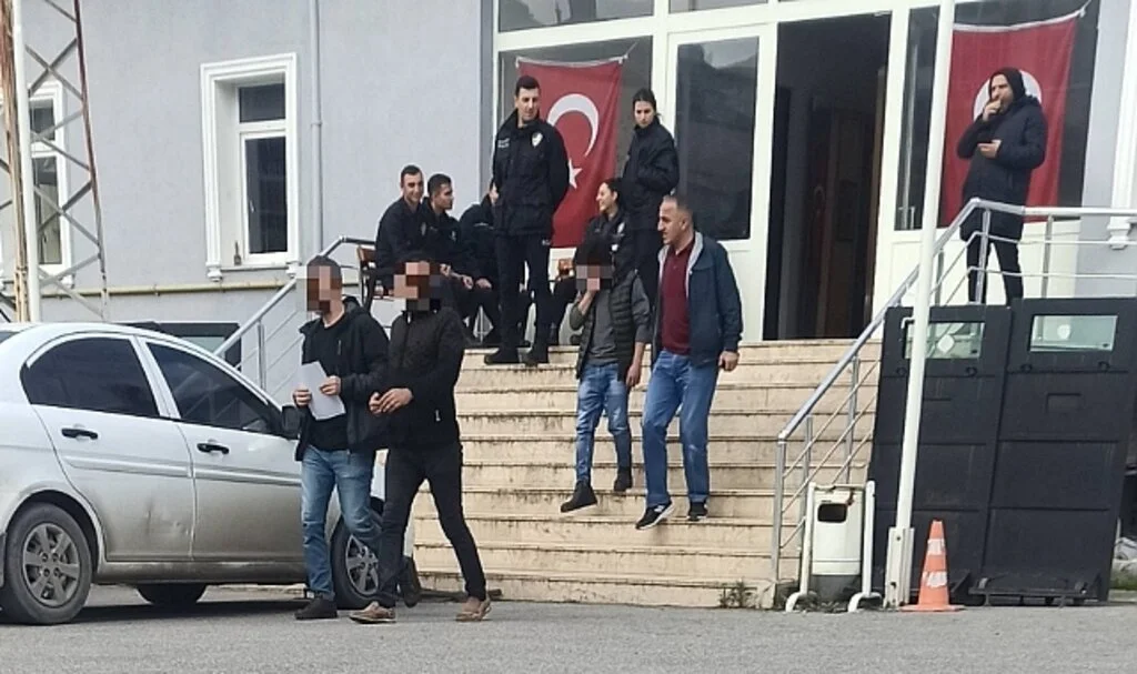 Samsun'da Aranan 2 Kişi Yakalandı