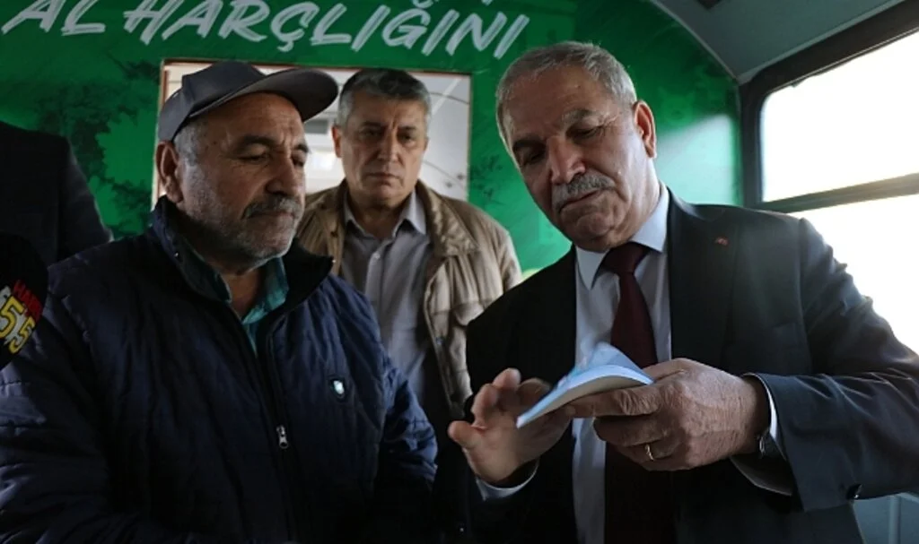 Samsun'da atığını getiren hem parasını hem de kuponunu aldı