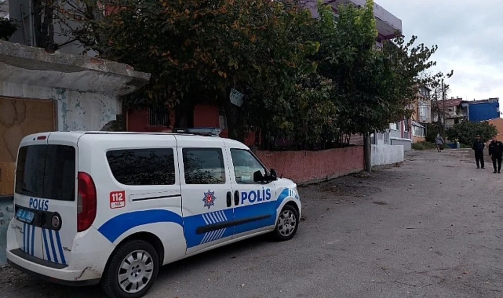 Samsun'da Ayakkabısını Çıkarırken Kafa Üstü Düşen Yaşlı Adam Hayatını Kaybetti