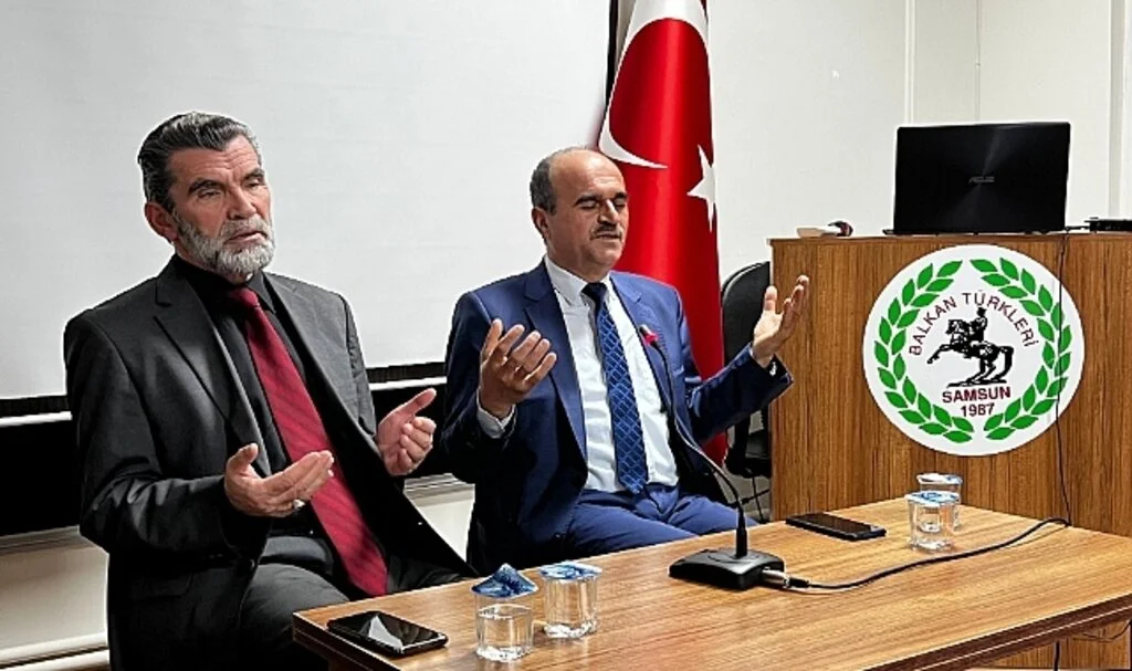 Samsun'da Balkan Türkleri Atatürk’ü Dualarla Andı