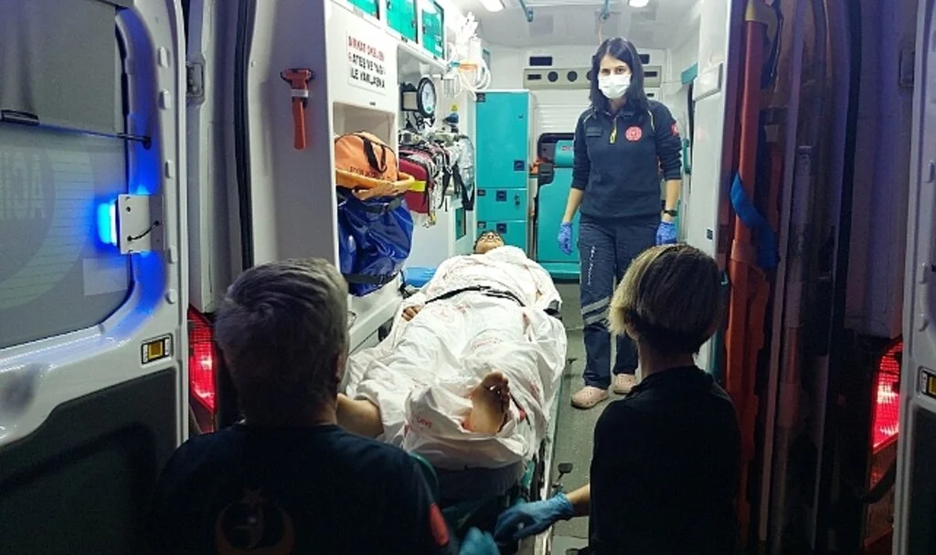 Samsun'da Bıçaklı Saldırı 2 Yaralı 