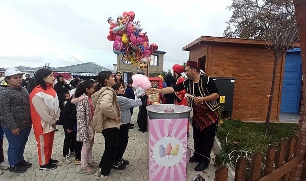 Samsun 'da“Bitkilerin Geleceği Tohumda, Çocukların Geleceği Gülüşünde Saklı” Etkinliği