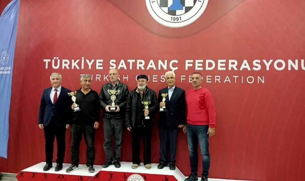 Samsun'da Emektarlar Satranç turnuvası sona erdi 