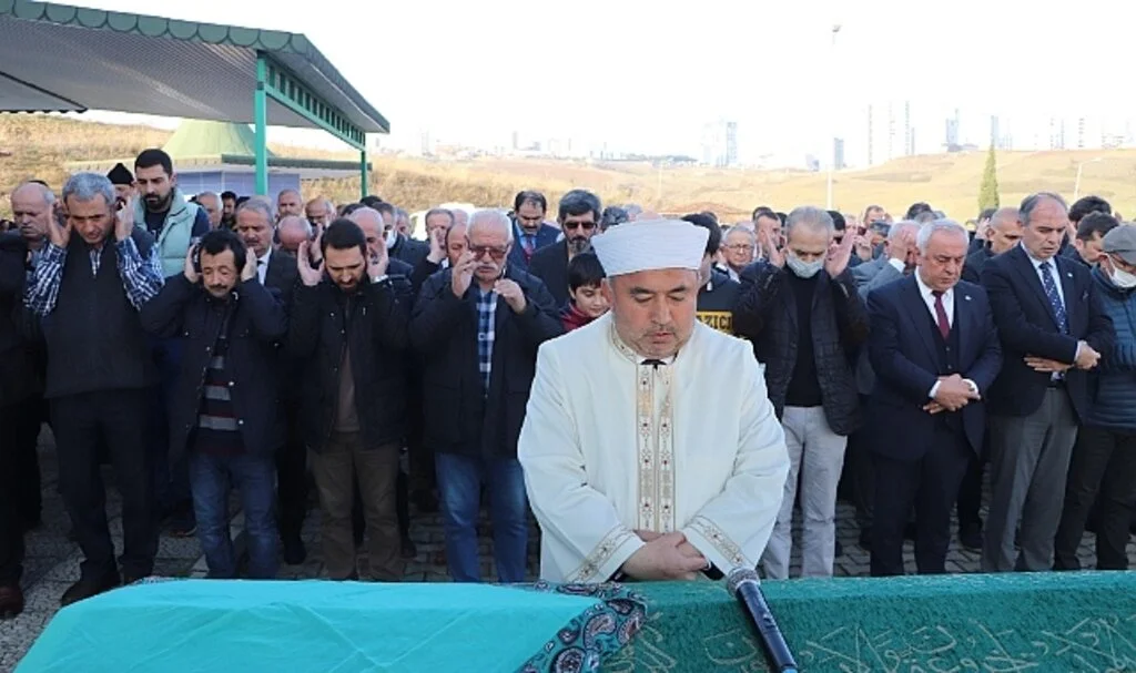 Samsun'da Hayatını Kaybeden İki Öğretmen Toprağa Verildi