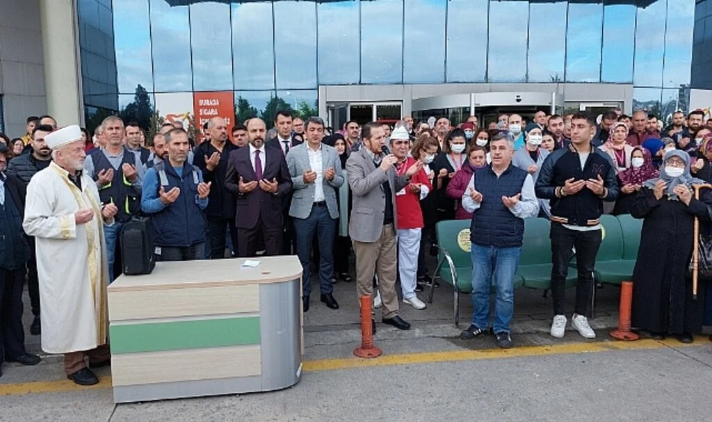 Samsun'da Kalbine Yenik Düşen Sağlık Çalışanı İçin Tören Düzenlendi