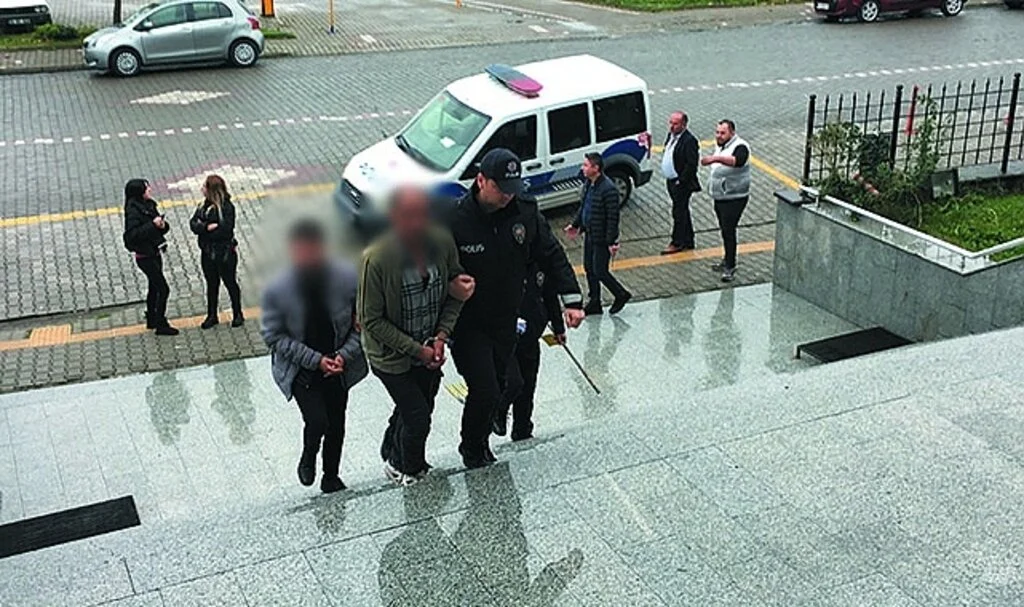 Samsun'da Öğretmeni Darp Edenler Serbest 