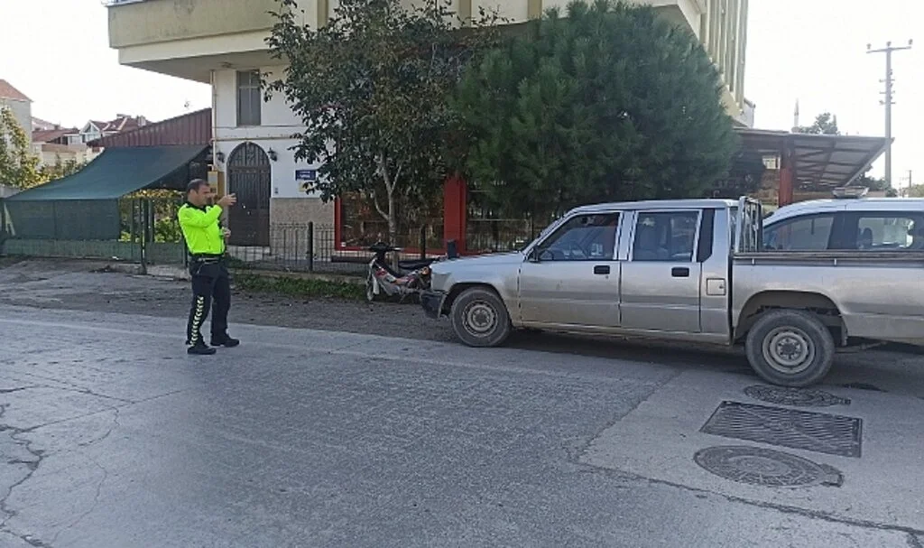 Samsun'da pikabın çarptığı motosiklet sürücüsü yaralandı