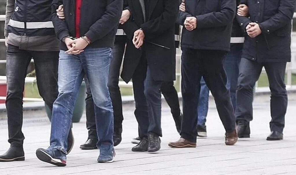 Samsun'da Uyuşturucu Operasyonu 25 Gözaltı