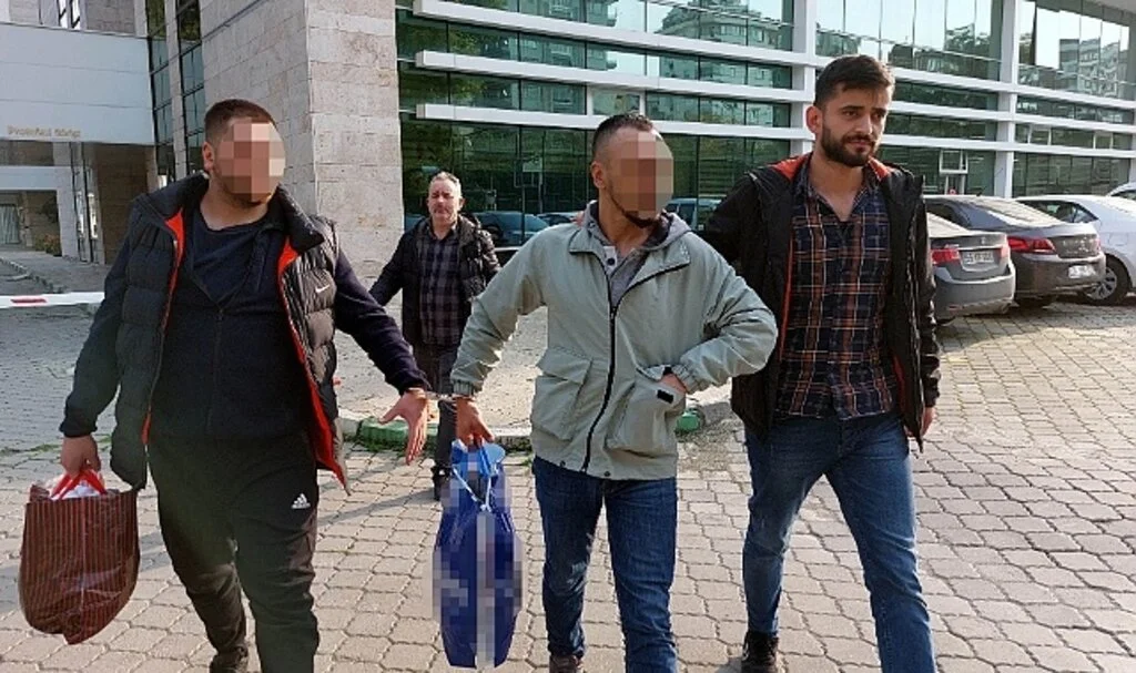 Samsun'da uyuşturucu ticaretinden 2 kişi tutuklandı