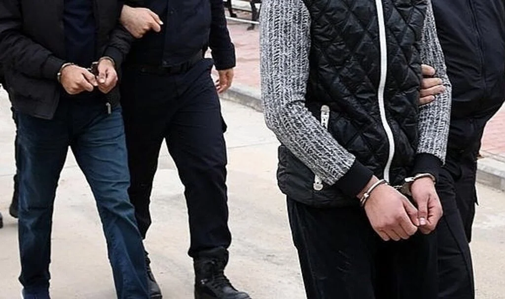Samsun'da Uyuşturucu Ticaretinden 3 Kişiye 6 Yıl 3'er Ay Hapis