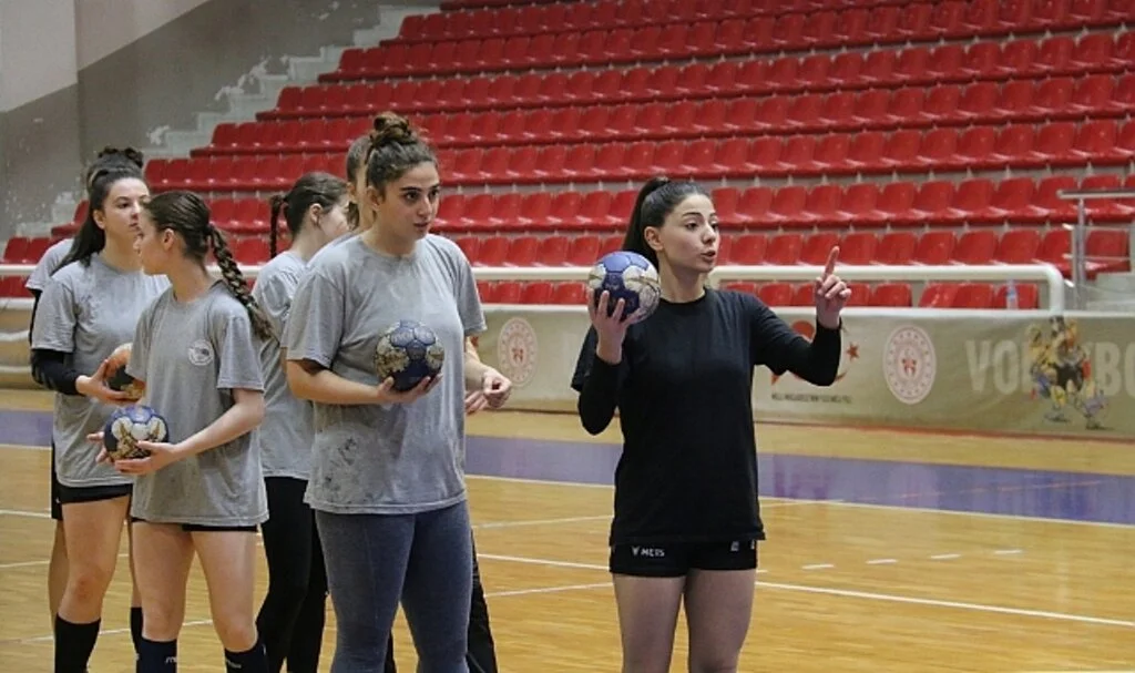 Samsun Hentbol Kulübü'nde Parola Galibiyet 