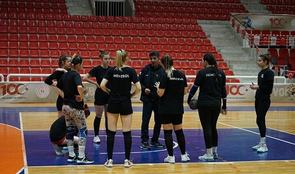 Samsun Hentbol Kulübü Ortahisar'a Hazırlanıyor