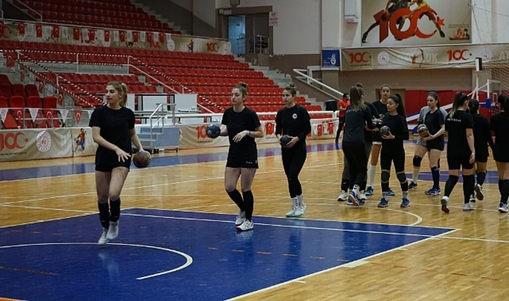 Samsun Hentbol Kulübünden üç maçta bir galbiyet 