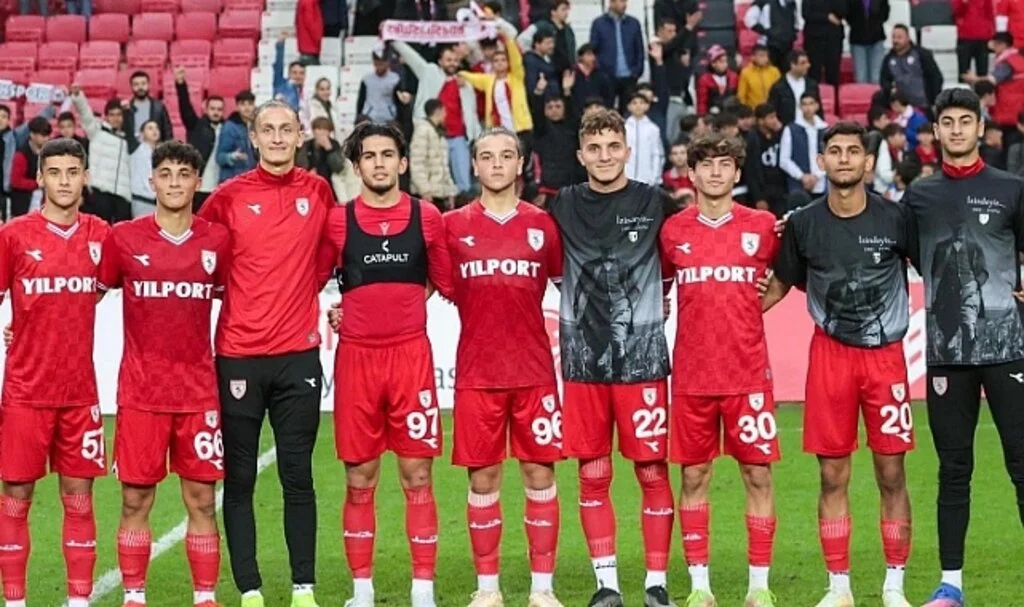 Samsunspor'da Gençlere Tam Not 