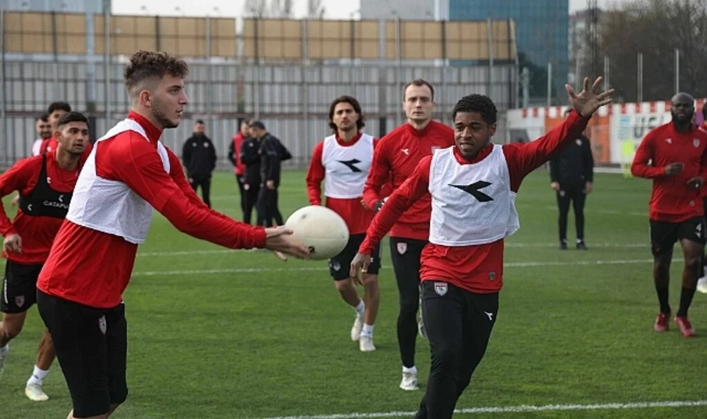Samsunspor Kaybettiği Puanları Sahasında Yapacağı Maçlarda Telafi Etmek İstiyor