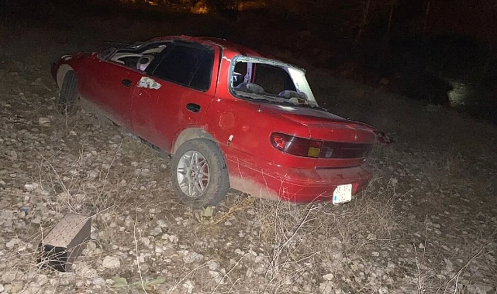 Şarampole yuvarlanan otomobilin sürücüsü hayatını kaybetti