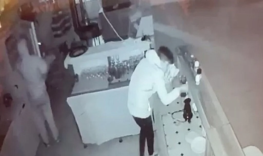 SMA hastası Arya bebeğin yardım kumbarasını çaldılar
