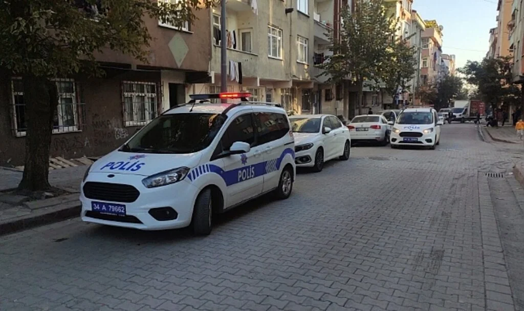 Sultangazi'de tartıştığı karısını bacağından bıçakladı