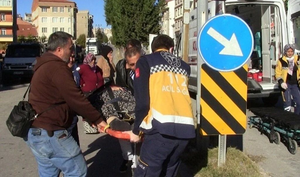 Tavşanlı'da trafik kazası 2 yaralı