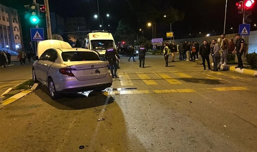 Trabzon'da trafik kazası: 1’i ağır 3 yaralı