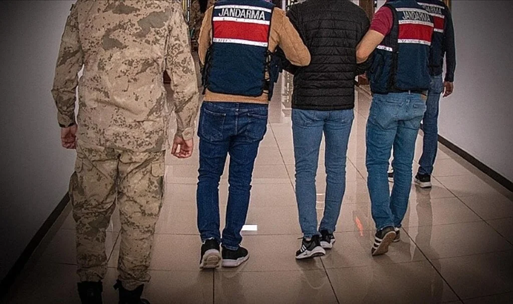 Van'da terör operasyonlarında 25 şüpheli yakalandı