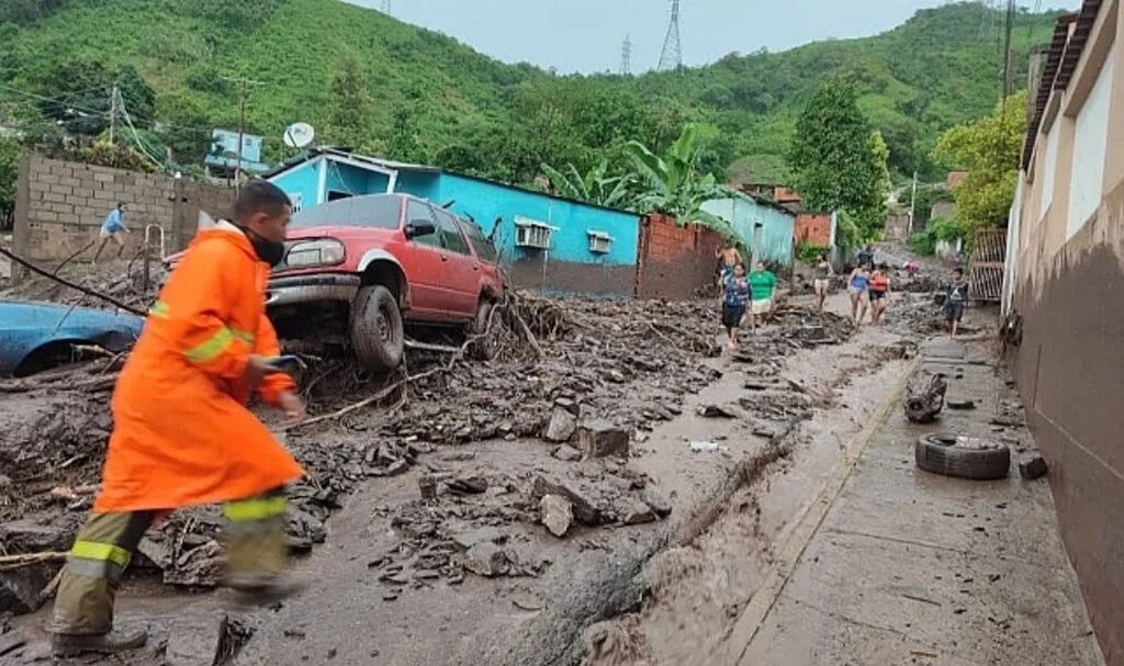 Venezuela'da sel ve toprak kayması: 7 ölü
