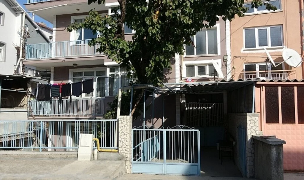 Yalnız yaşayan yaşlı adam evinde ölü bulundu