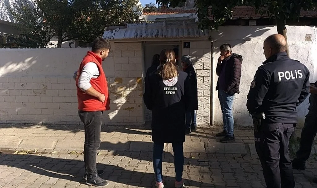 Yaşlı adam evinde ölü bulundu