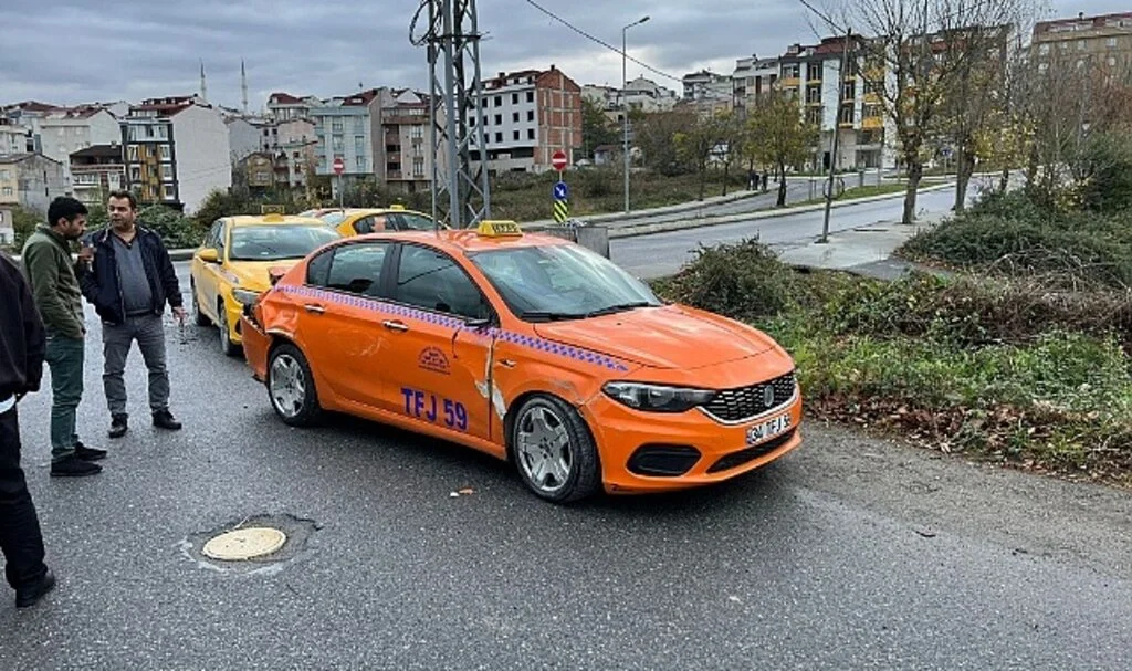 Yol verme yüzünden tartıştılar, ticari taksi şoförünü takip edip dehşeti yaşattılar
