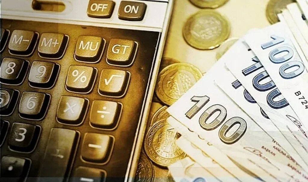 Yüzde 30-50 oranı gündemde... Asgari ücret zam beklentileri tek tek hesaplandı! İşçinin eline geçeceği rakam 7 bin 150 TL-8 bin 250 TL arasında olacak